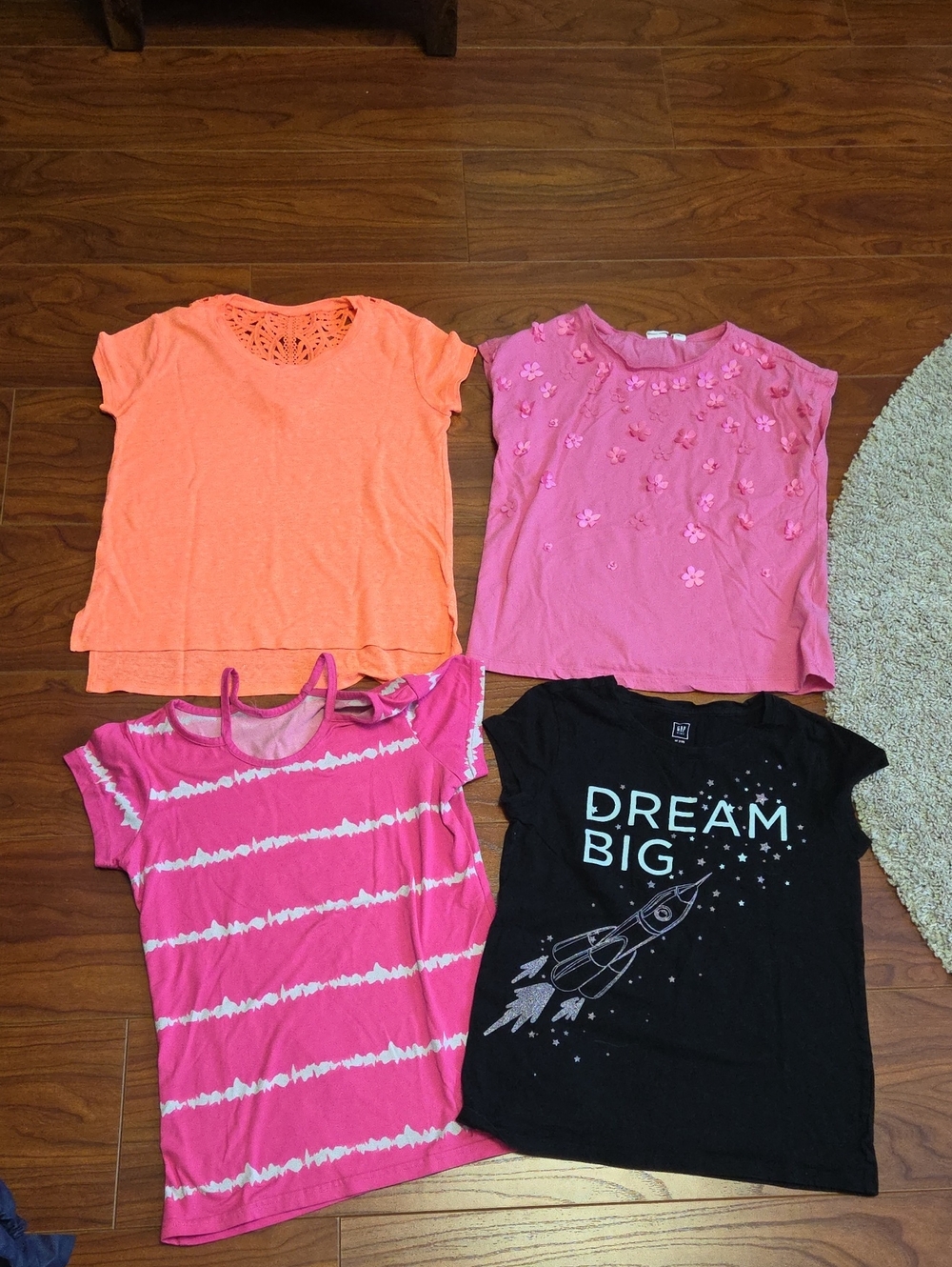 GAP Old Navy Black 'Dream Big' Rocket Graphic Tee - Black
